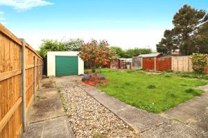 Station Road Alresford- click for photo gallery